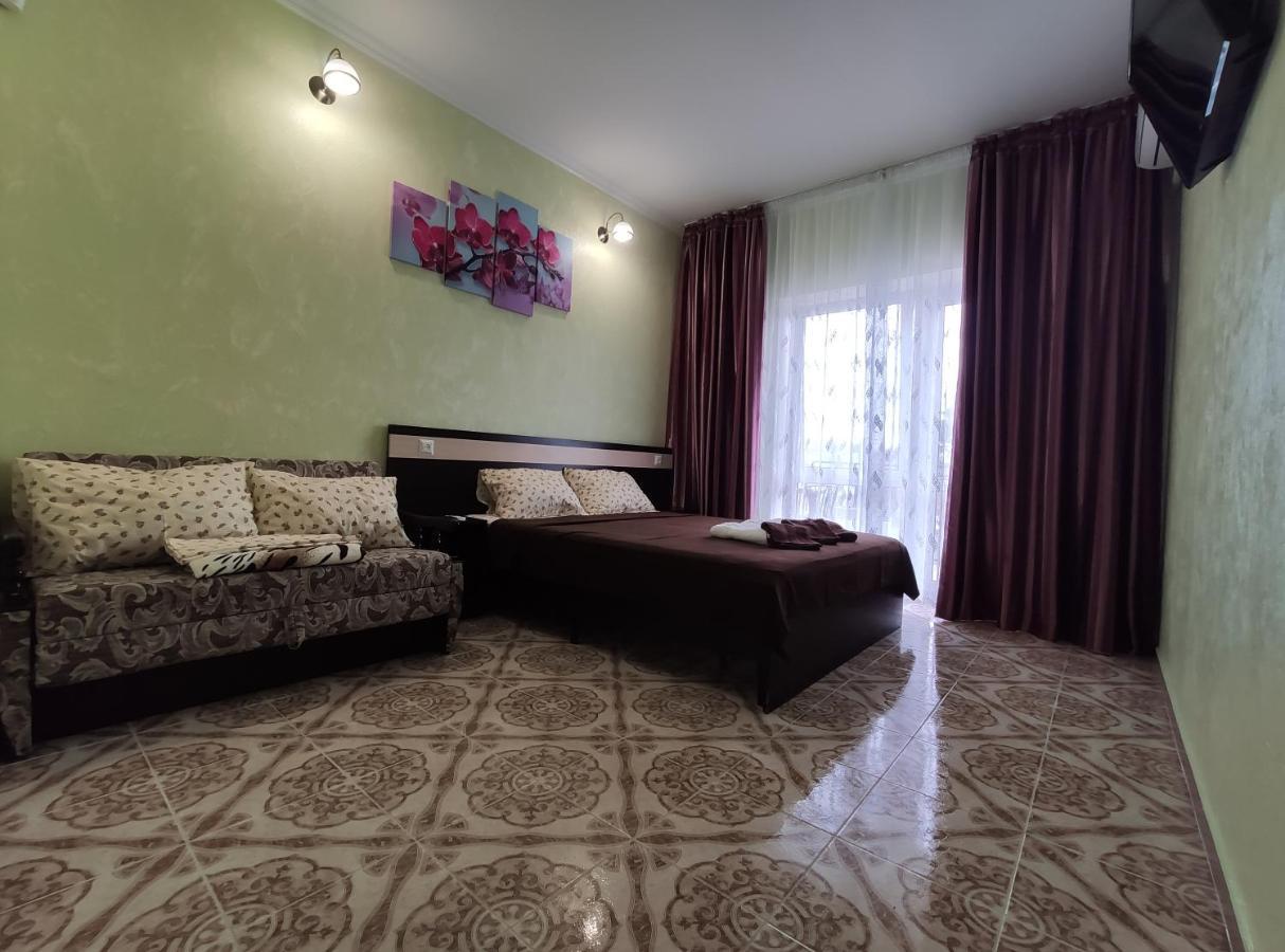 Lyubavushka Hotel Zatoka Luaran gambar
