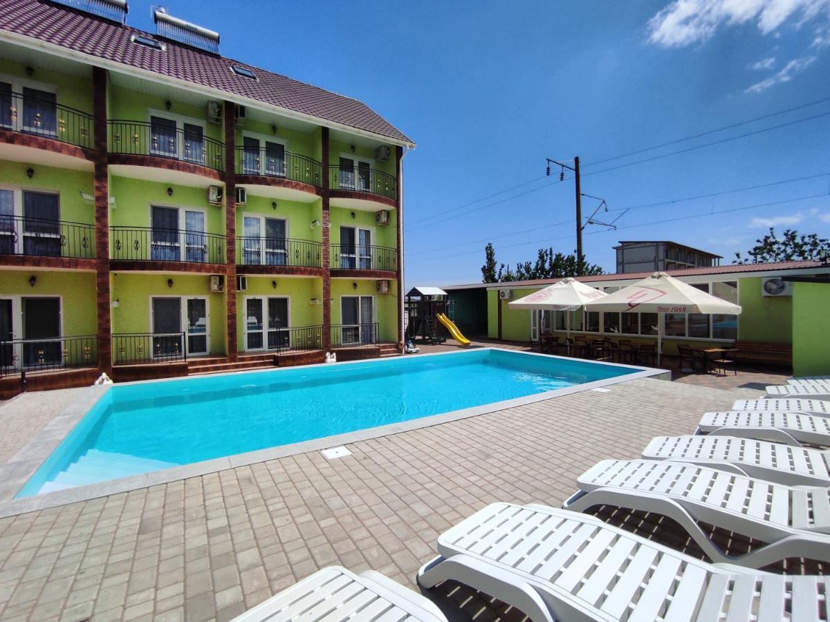 Lyubavushka Hotel Zatoka Luaran gambar