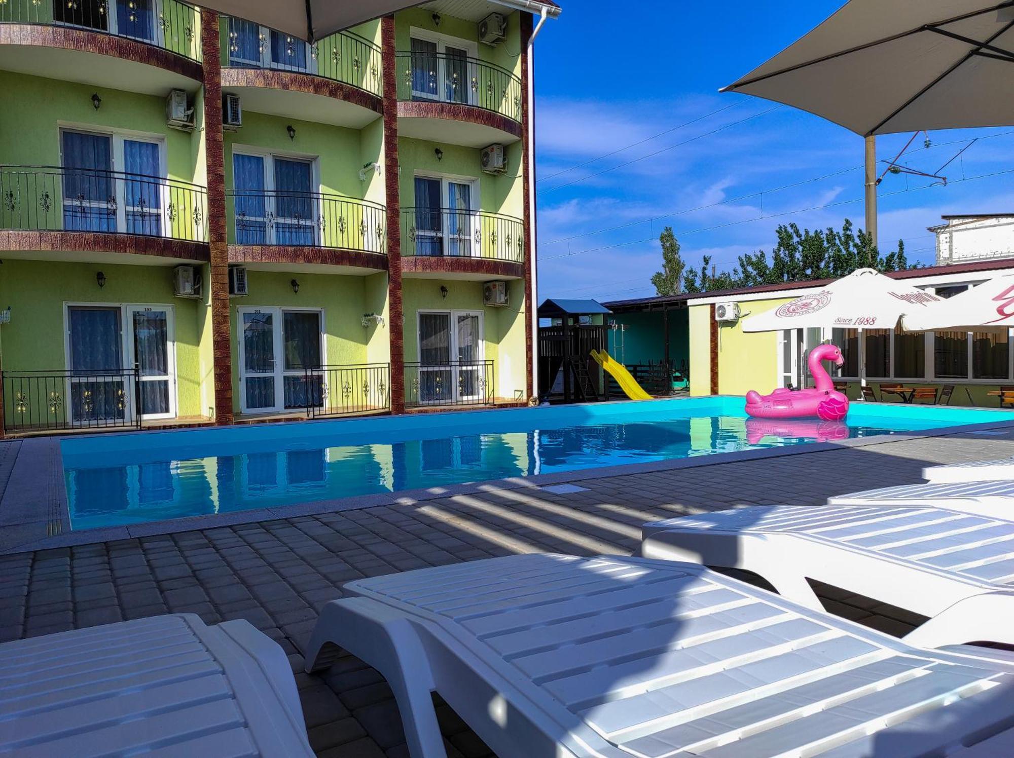 Lyubavushka Hotel Zatoka Luaran gambar
