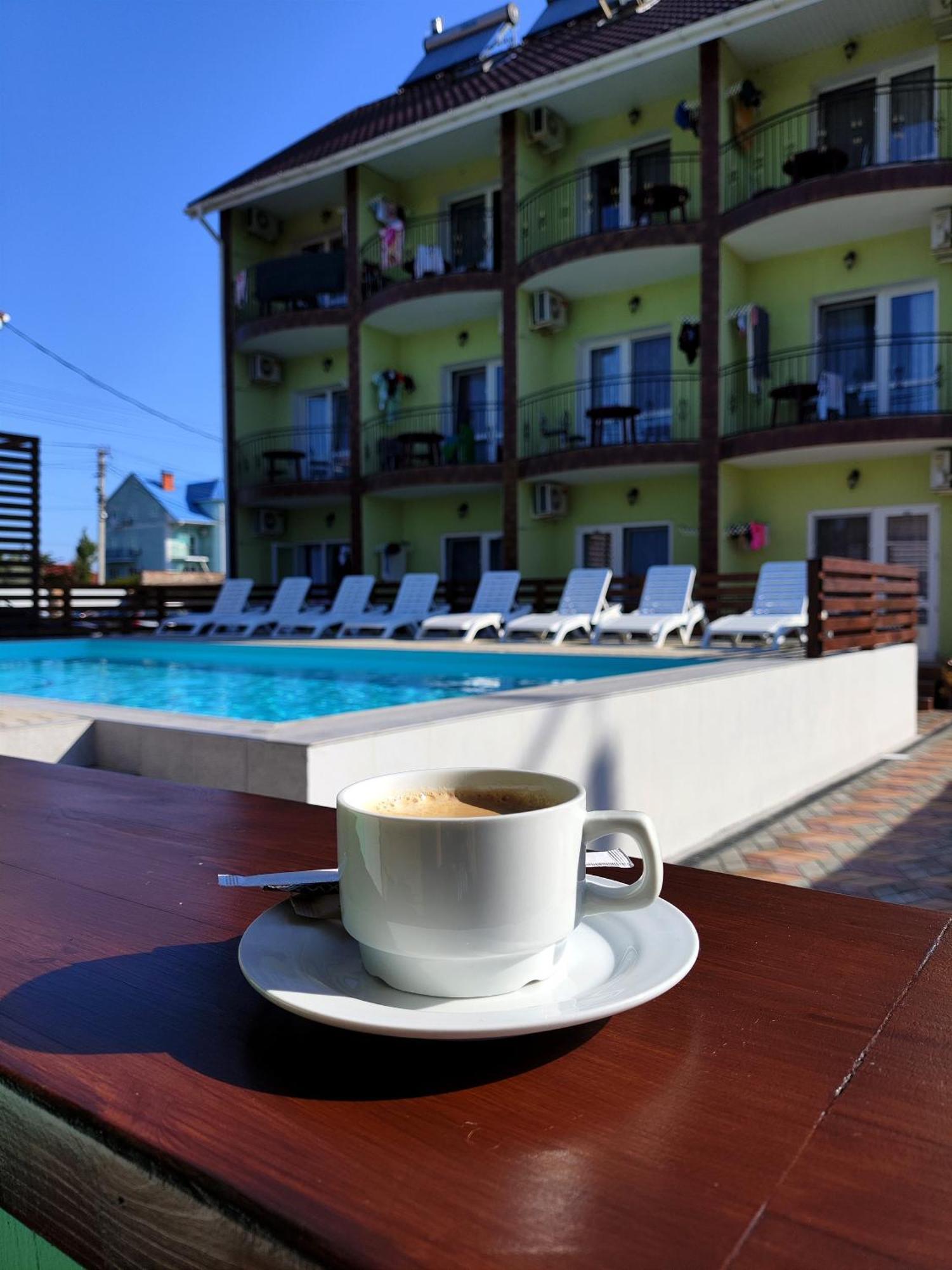 Lyubavushka Hotel Zatoka Luaran gambar