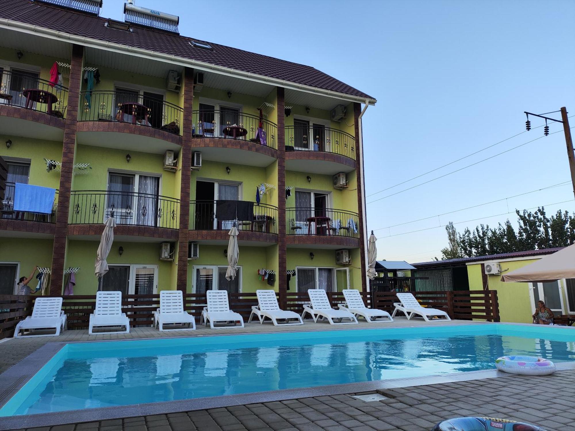 Lyubavushka Hotel Zatoka Luaran gambar